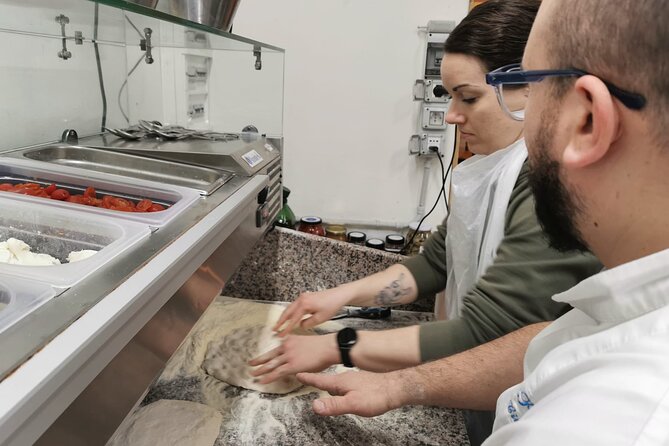 2-Hour Authentic Italian Pizza Making Class in Naples - Timing in Naples: Morning vs Evening Sessions