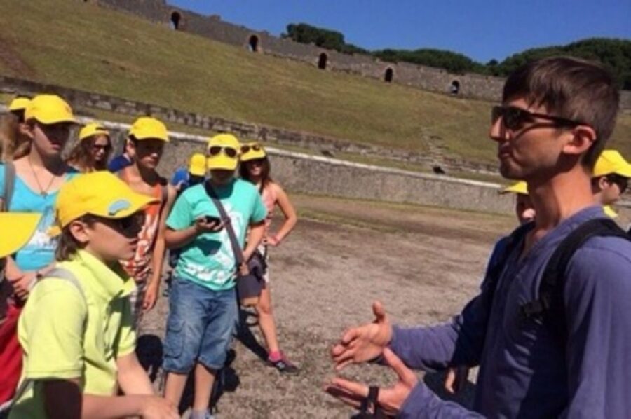 2-Hour Pompeii Child-Friendly Tour - Porta Marina and the Temple of Apollo: Ancient Anchors for Kids