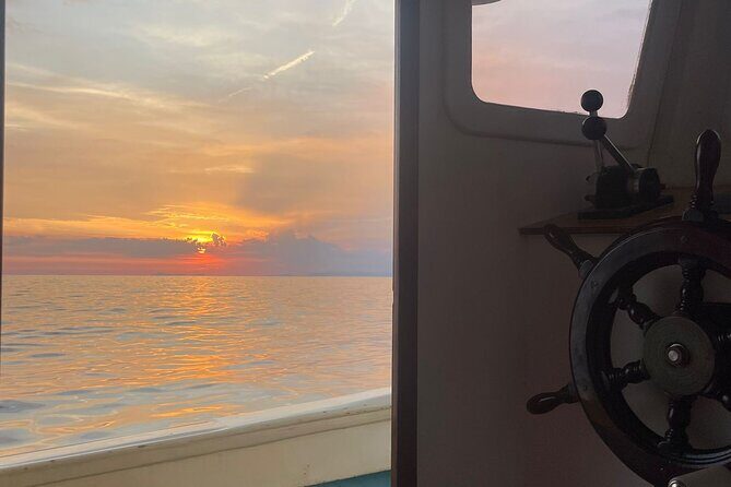2-Hour Sorrento Coast Sunset Cruise with Dinner Experience - Two hours on the water: what the sunset cruise feels like