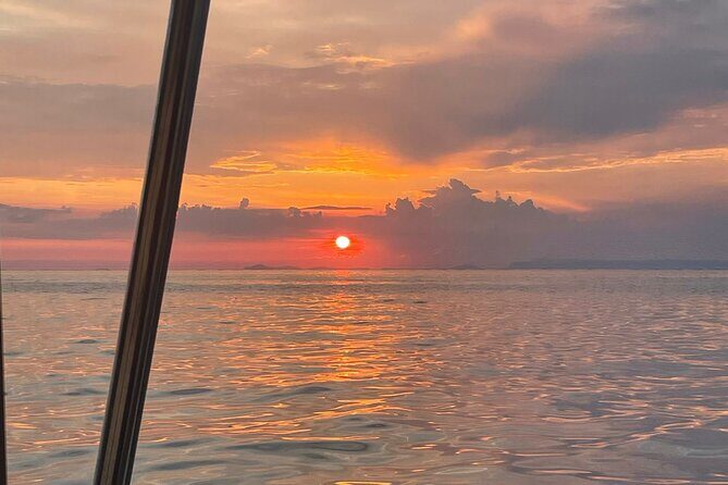 2-Hour Sorrento Coast Sunset Cruise with Dinner Experience - Captain Sal’s route: Capri views, coves, and the “wow” coastline