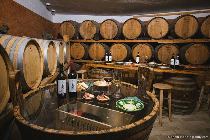 2-hour tasting of 5 wines in Sorrento - The Cellar-Style Finale: Your 5-Wine De Angelis Flight
