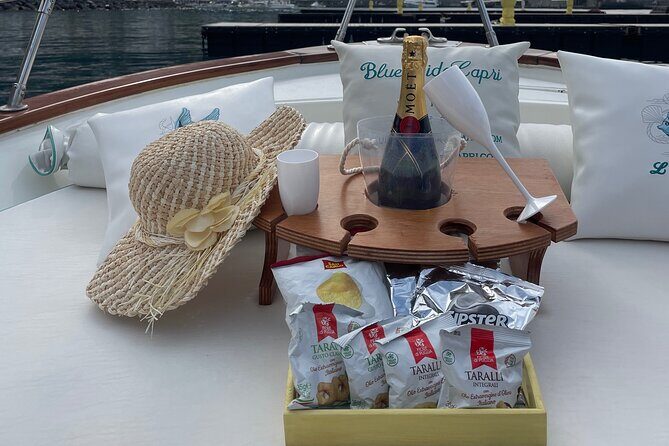 2 Hours Guided Sunset Tour of the Island of Capri with Aperitif - The watchtower structures turned eco-museum