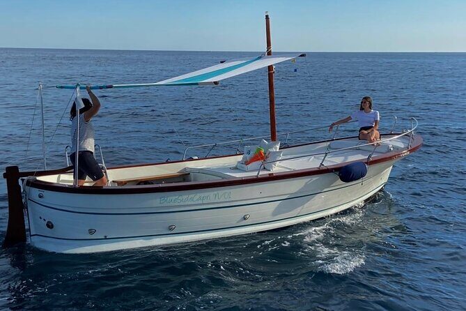 2 Hours Guided Sunset Tour of the Island of Capri with Aperitif - Getting on board: meeting point and timing that matter
