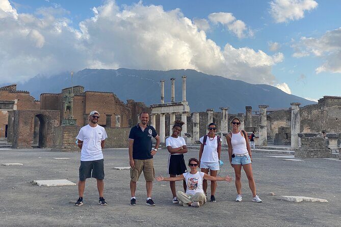 2 Hours Pompeii Group Tour with Archaeologist Guide and Skip the Line - Casa del Menandro and the Lupanar: luxury and temptation in the same walk