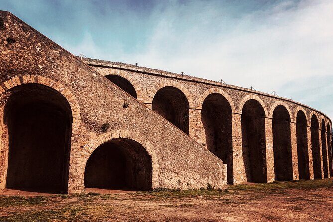 2 Hours Pompeii Group Tour with Archaeologist Guide and Skip the Line - The Forum’s temples and justice: Jupiter, Venus, the Basilica, and Apollo