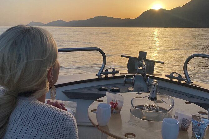 2 Hours Sunset Cruise of Positano - The timing: boarding from the Positano pier at dusk