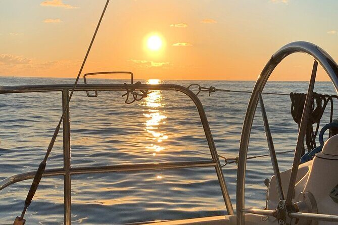 3 - Day All-Inclusive Sailing Adventure: Capri, Positano & Amalfi - The host and group vibe: why it feels relaxed