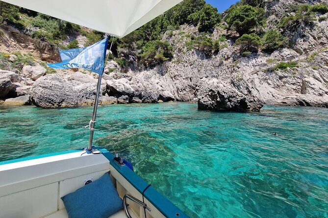 3 Hour Capri Private Boat Tour - White Grotta: a quick hit of sea-and-rock color