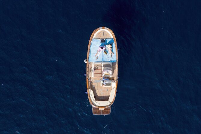 3-hour private boat tour of Capri - Weather, sea conditions, and why you should stay flexible
