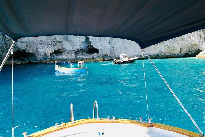 3 hours Private Capri Boat Tour - A private Capri boat route that keeps the day simple