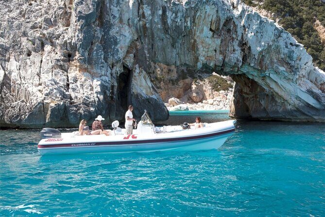 4-hour boat tour of the Amalfi Coast - Salerno meeting point: pickup is real, but plan to be on time