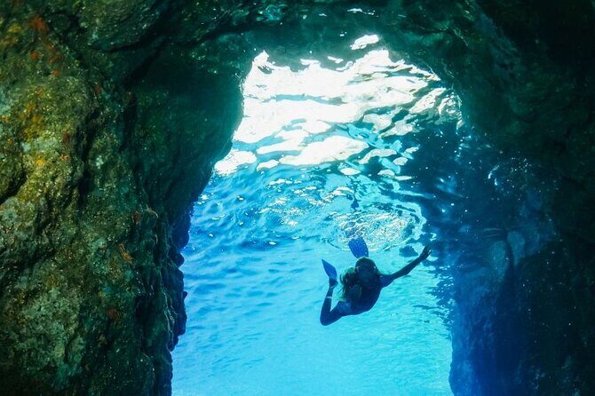 4-hour boat tour of the Amalfi Coast - What the guides add: clear directions and a calm, accommodating style