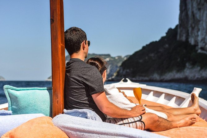 4 Hour Boat Tour To Discover Capri - Faraglioni and Capri’s Coast: The Pass-By That Sets the Tone