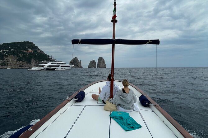 4 Hour Private Boat Tour of Capri - Villa Malaparte: modern architecture perched on a cliff