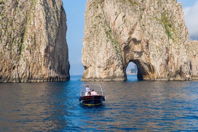 4 Hours Private Boat Tour of Capri - I Faraglioni and Anacapri by sea: iconic photos plus breathing room
