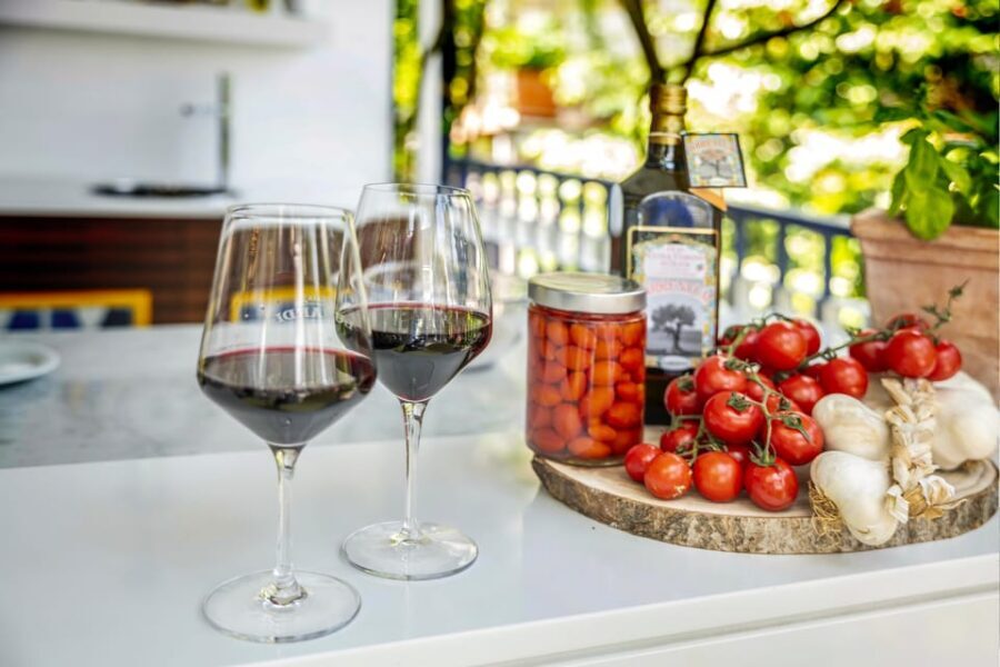 5 Wine Tastings with Typical Products in Sorrento Coast - Logistics that make the afternoon easier