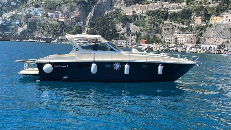 Amalfi Coast: boat tour - Positano Capri views - Capri by boat: guided time plus enough freedom to wander