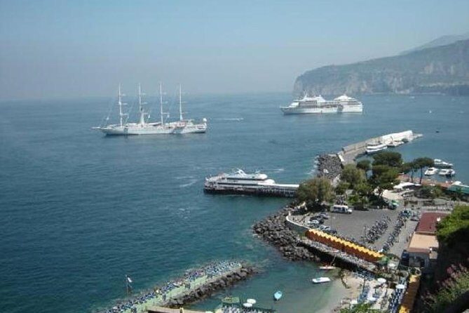 Amalfi Coast Half-Day Tour from Sorrento - Stop 1: Positano’s Vertical Streets and 1-Hour Reality Check