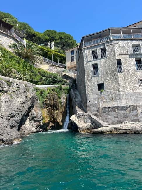 Amalfi Coast: one day tour from Salerno to Positano - Cruising along the coast: why the return view matters