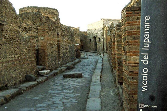 Amalfi Coast: Pompei & Vesuvius small group with Skip the line tickets - Where the tour ends: Amalfi drop-off and the return connection issue