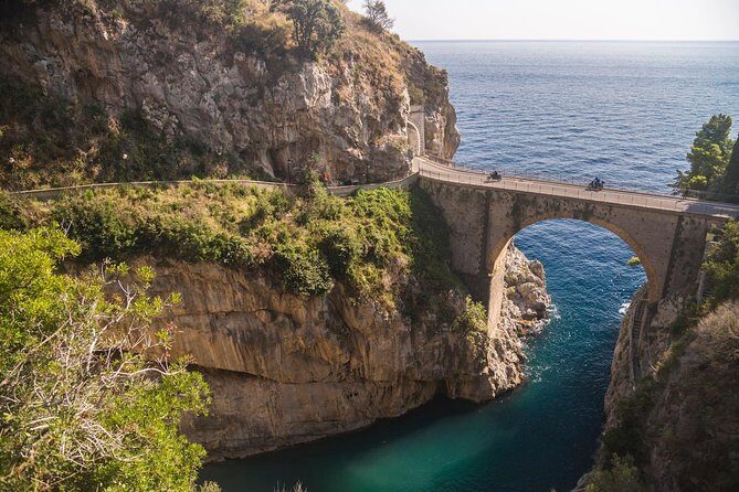 Amalfi Coast private driver to Ravello and Amalfi in total relax - The Positano viewpoint stop: the photo moment without the crush