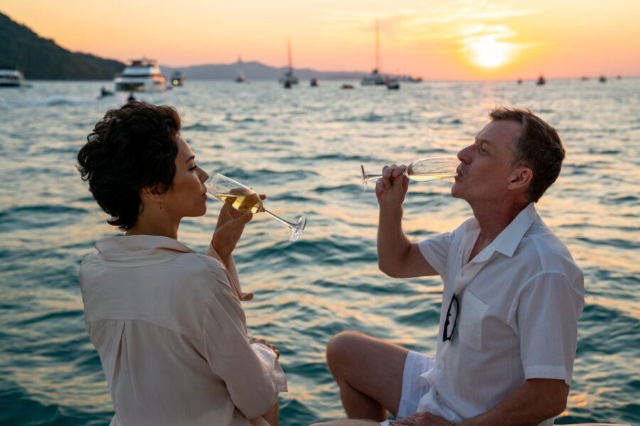 Amalfi Coast: Romantic Sunset Cruise with Music & Cocktails - Music on the water: live guide vibe, onboard sound system