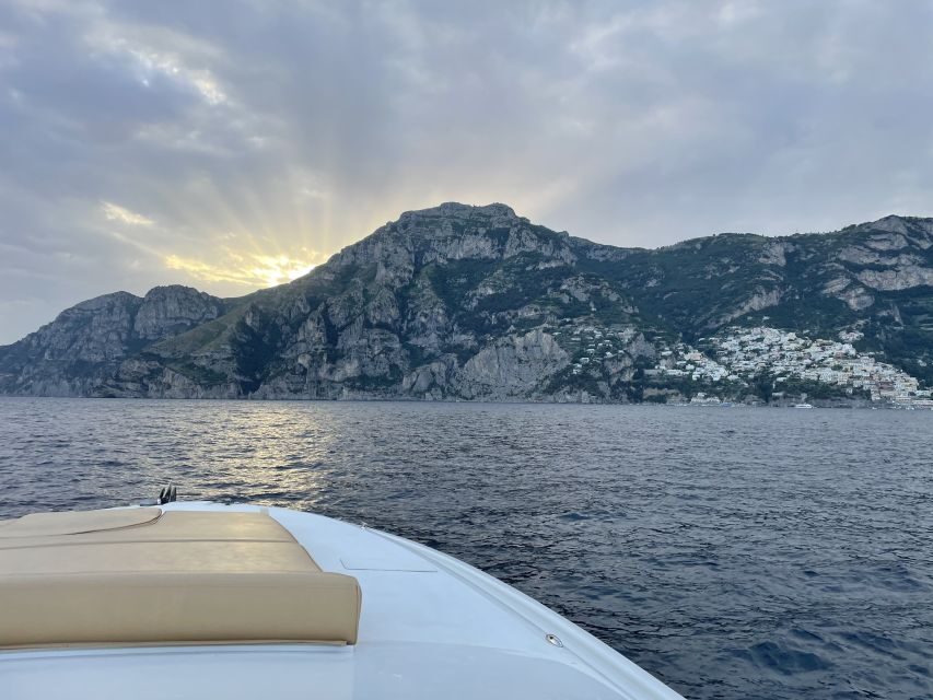 Amalfi Coast: Scenic Boat Private Tour with Aperitif - Sailing the Amalfi Coast: why seeing it from water feels different