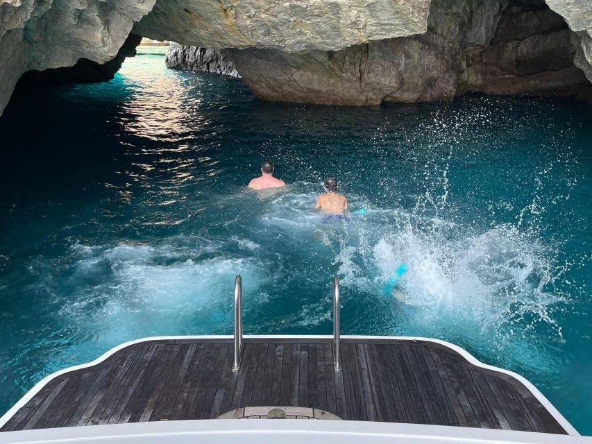 Amalfi Coast: Scenic Boat Private Tour with Aperitif - The itinerary flow: pickup, cruise, swim/snorkel, and return