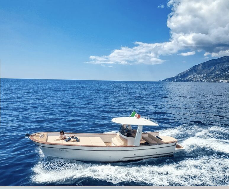 Amalfi coast small-group boat tour w/ drinks & sandwich - Amalfi and Positano in One Day: How to Use 60 Minutes Wisely