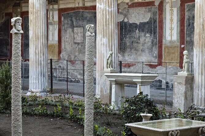 Amalfi Coast Sorrento and Pompeii Group Tour from Naples - How the day runs: timing, transport, and expectations