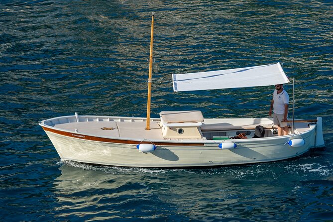 Amalfi coast tour with aperitif and music!! - Aperitif and music onboard: why it feels different at sea