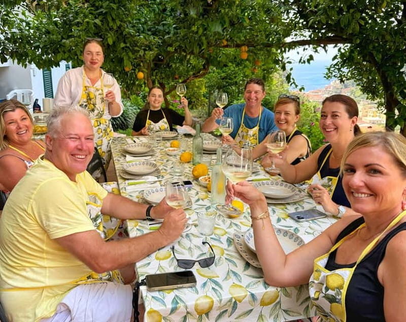 Amalfi Organic Lemon Tour & Wine Tasting + Dinner or Lunch - Wine tasting + Amalfitan food: how the pairings work in real life