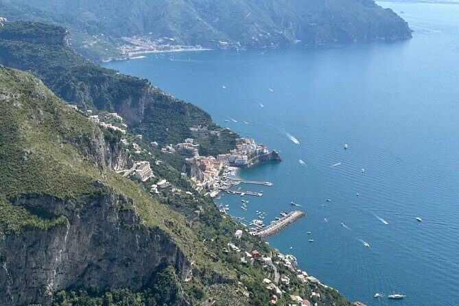Amalfi: pasta fresca, mozzarella e tiramisù - Lunch with house wine: eat in the same setting you cooked