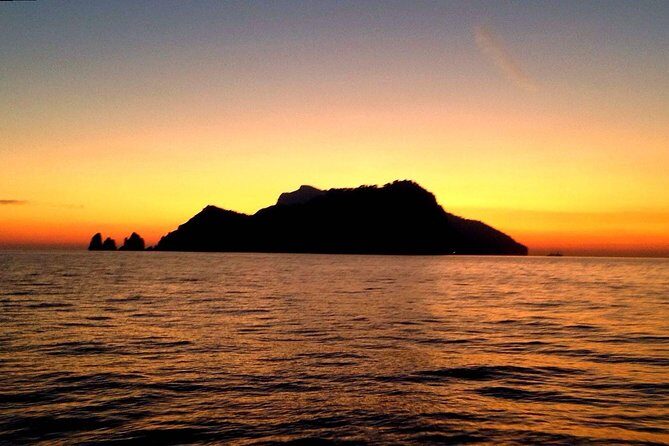 Amazing Sunset Tour around Capri coast and grottoes with Aperitif - Aperitif time: Prosecco, snacks, and the little comfort details that matter