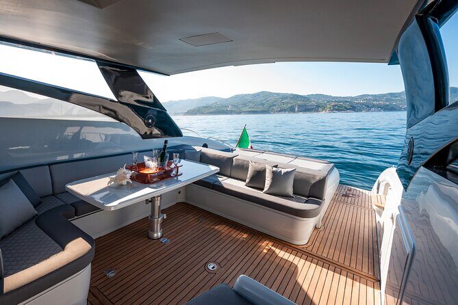Appreciate the Amalfi coast on a luxury yacht! - Weather, Sea Conditions, and Choosing the Right Mindset