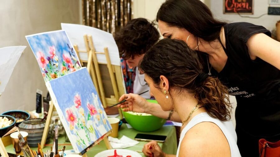 Art Workshop in Naples city centre with Aperitif - The workshop flow: from reference images to your finished canvas