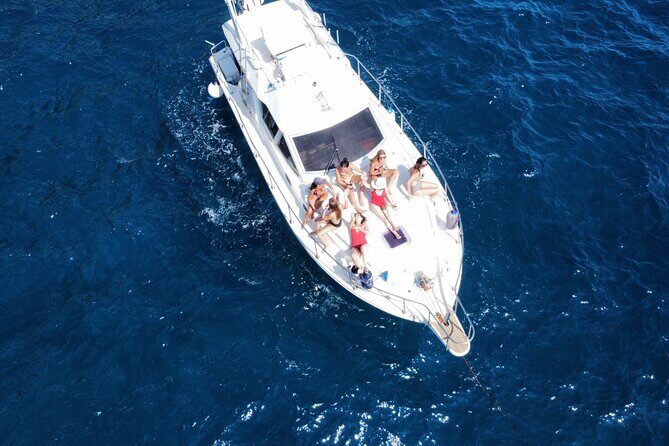 Bachelorette party, boat party in Salerno with aperitif and tapas - Entering the Amalfi Coast from Salerno’s waterline