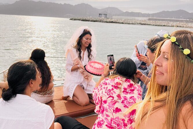Bachelorette party, boat party in Salerno with aperitif and tapas - Meeting point in Salerno: where the party starts