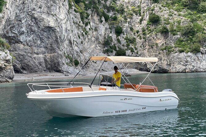 Boat and dinghy rental in Cetara on the Amalfi Coast - Why Cetara Boat Rental Beats the Usual Amalfi Coast Plan