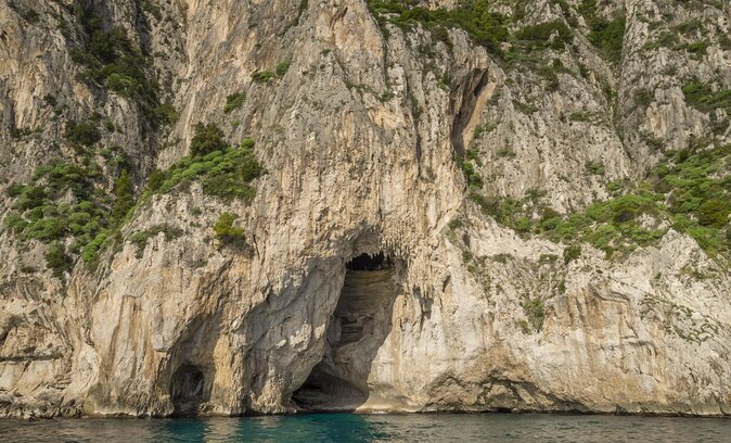 Boat tour of Capri (tour classes 2 hours ) - Key highlights in plain terms