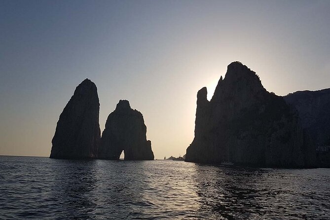 Boat tour of Capri (tour classes 2 hours ) - The 10-minute swim stop and snorkeling gear you can actually use