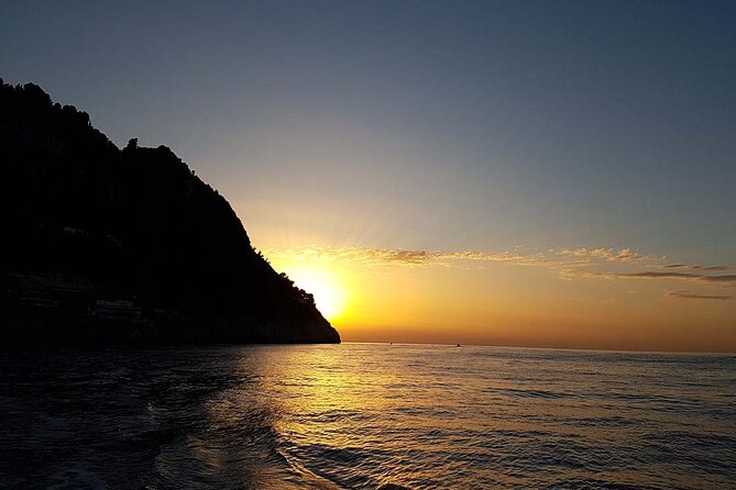 Boat tour of Capri (tour classes 2 hours ) - Your planned route: Monte Tiberio to the Faraglioni