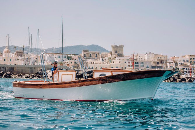 Boat tour of the island of Ischia with a typical Ischia 10-metre launch full day - Sorgeto thermal springs from the sea: the most Ischia part of the day