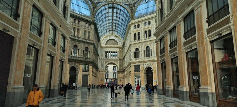 Bourbon Naples: Exclusive guide and Royal Palace pass - Piazza Municipio and Castel Nuovo: the power core in two easy segments