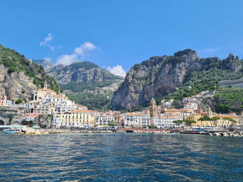 Campania: Pompei+Herculaneum+Vesuvius audio guide - How You Use It: Download, Redeem, and Play at the Right Spot