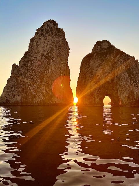 Capri: 2-hour boat tour of the caves and stacks - Capri caves by boat: why you want expert routing