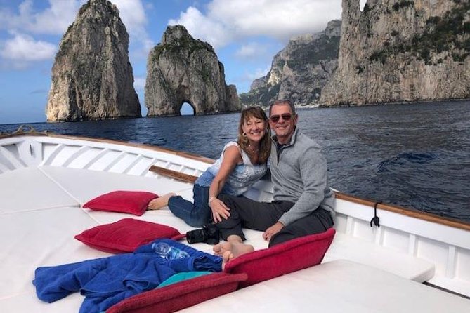 Capri and Blue Grotto by Gozzo Boat and Anacapri from Naples - From Naples to Capri and Anacapri: how the day stays on track