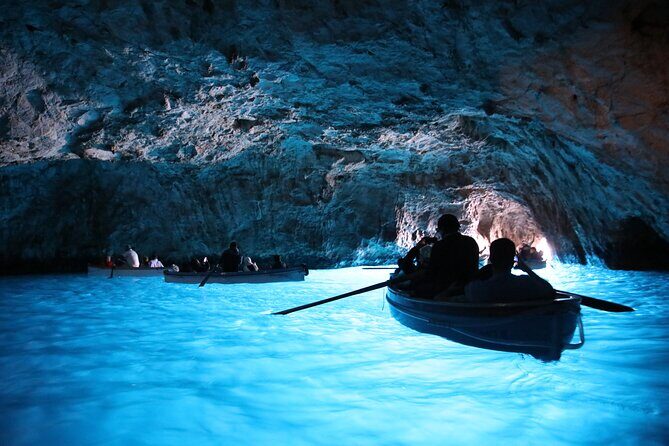 Capri and Blue Grotto Small Group Boat Tour - Spiaggia Grande and Bagni di Tiberio: Capri’s Classic Beach Side