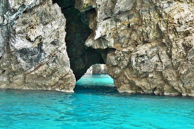 Capri Boat and Walking - The 8–9 Hour Game Plan: Boat, Minibus, and the Right Stops