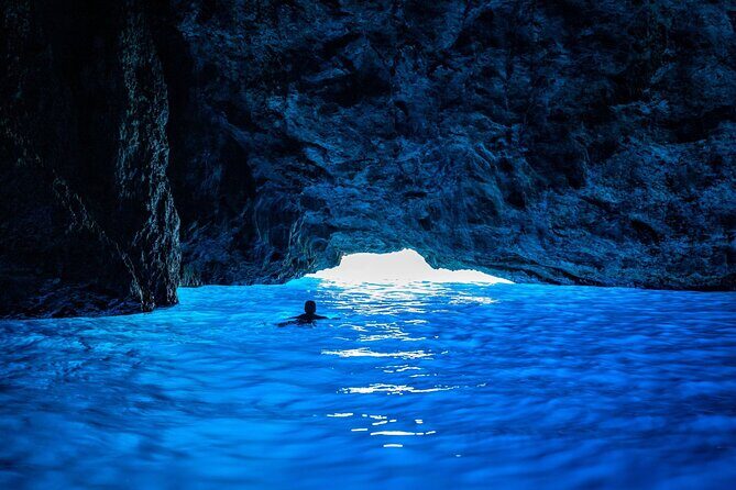 Capri Boat Tour and Blue Grotto Visit - Cala del Rio to Cala del Tombosiello: Cozy Bays With Designer-Worthy Views